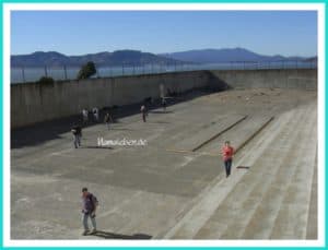 Hof im Alcatraz Gefängnis in San Francisco