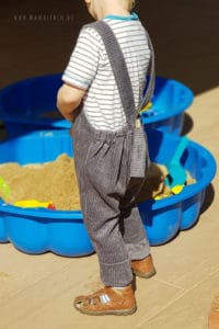 Werbung | Hier geht es zu unserer Galerie des #kindermode Labels Kindleinfein. Alles #handmade und mit Liebe genäht. #cord #latzhose #leinen #musselin #kinderkleidung #kidsfashion