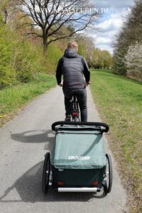 Fahrradanhänger für zwei Kinder 