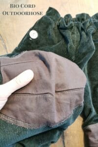 Patches auf der Outdoorhose, nicht nur für Waldkinder