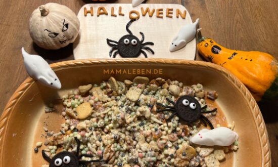 Halloween_crunch mit Oreo Spinnen